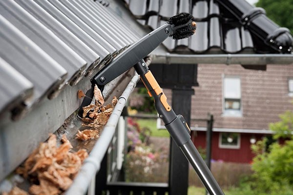 Gutter Cleaning Services