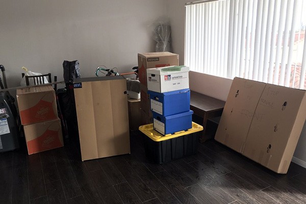 Moving In/Out Services