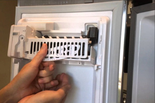 Professional Refrigerators Repair