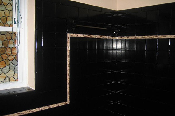 Bathroom Tile Reglazing