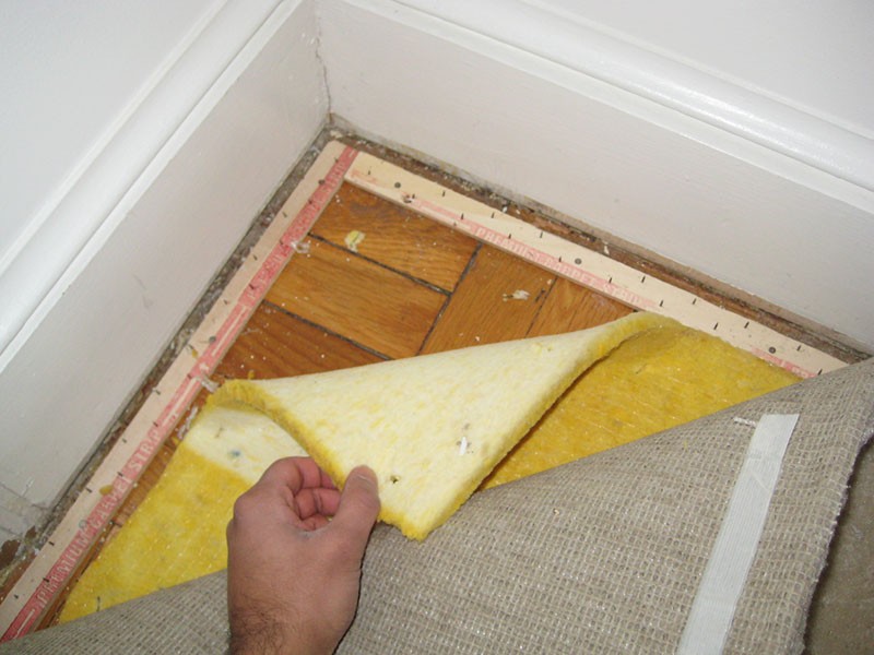 Here’s Why We Are The Best Carpet Removal Company In Glendale AZ