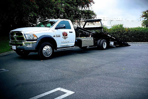 Towing Service Cost Irvine CA