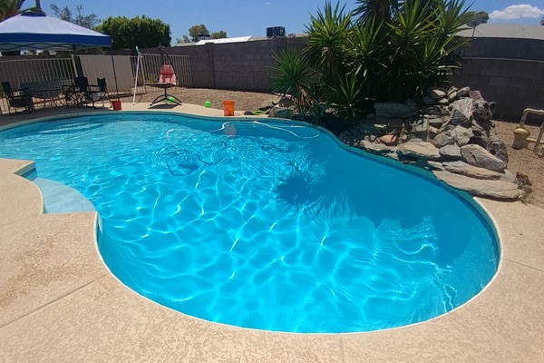 Affordable Swimming Pool Service Gilbert AZ