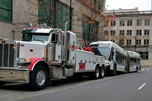 Heavy Duty Towing Cost Fort Hunt VA