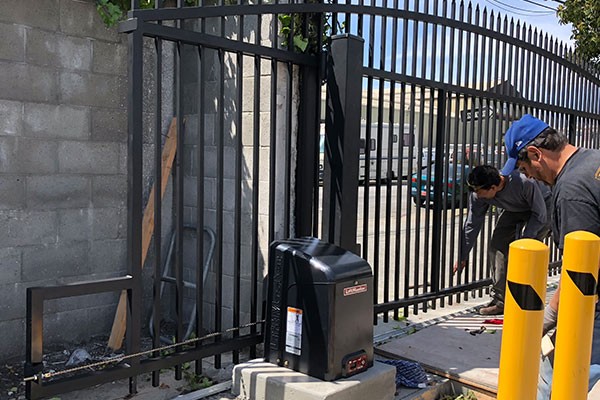 Automatic Gate Repair Services Beverly Hills CA