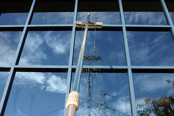 Window Cleaning Contractor